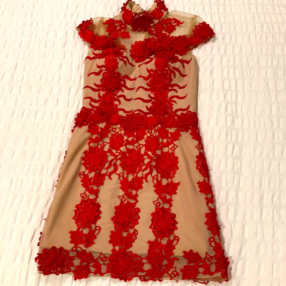 Red/tan mini dress